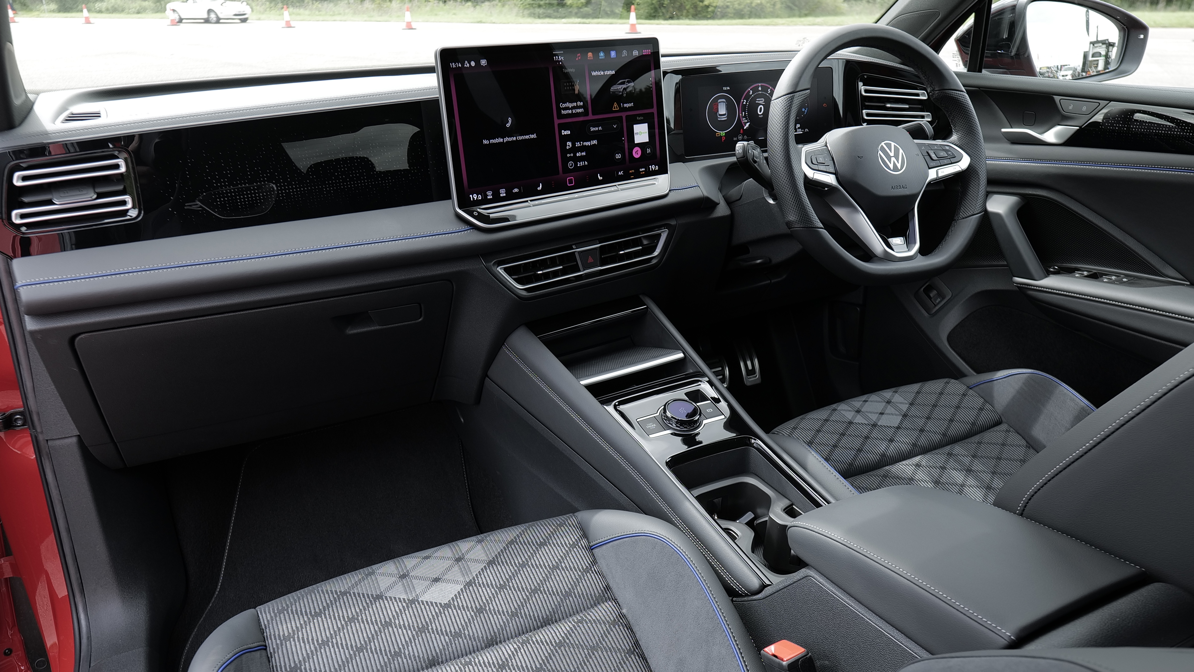 VOLKSWAGEN TIGUAN ESTATE 1.5 TSI eHybrid Life 5dr DSG